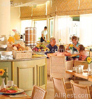 Louis Imperial Beach Hotel 13